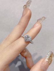 -Zbird钻石小鸟·钻戒婚戒定制高端珠宝私人定制中心