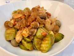 -品海楼·大连海胆锅贴馆(东港店)