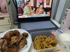 -孖妹上肉饺子馆