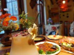 -月亮眼花园餐厅书吧酒吧