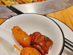 -山河屯铁锅炖·非遗东北菜(南山店)