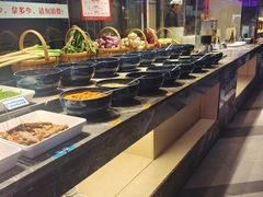 -蒙肥羊·酸汤潮牛·鲜牛肉火锅烤肉自助(岗顶店)