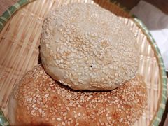 惠山油酥饼-新万鑫银丝面·非遗无锡味(惠山古镇店)