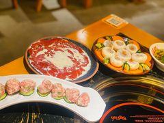 牛奶牛肉-憨孃孃·重庆老火锅(红山黑金店)