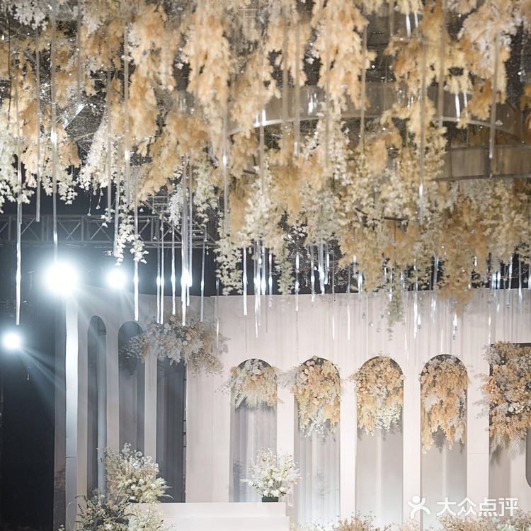 小预算，简约香槟泰式婚礼