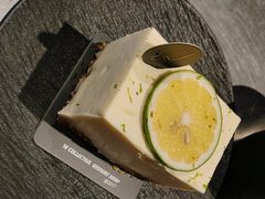 -W COLLECTIVE  DESSERT SHOP