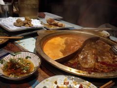-房子红了鱼豆花重庆老火锅(广厦学院店)