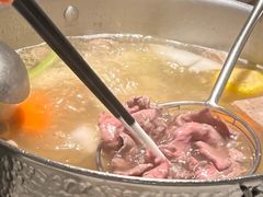 -左庭右院鲜牛肉火锅(浦江欢乐颂店)