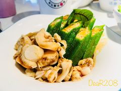 扇贝爱上秋葵-花椒俏川菜小馆(南海万达店)