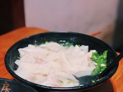 清汤抄手-青石桥老瓦房肥肠粉总店(青石桥总店)