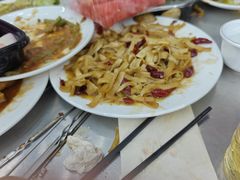 -老东镇啤酒屋海鲜加工·蒸汽海鲜·海鲜烧烤(台东店)