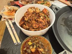 -凤凰路何眼镜香辣蟹(花果园店)
