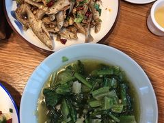香煎金鞭溪小鱼-印象鲵宴·张家界地标美食名片(溪布街店)