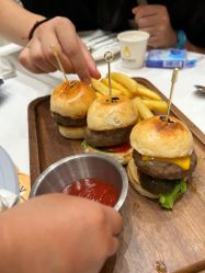 -奈尔宝家庭中心·亲子餐厅(鄞州万达店)