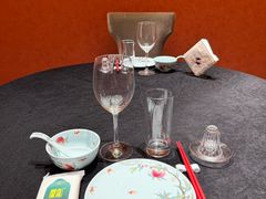 -新光酒家·方亮蟹宴·河豚(浦东店)