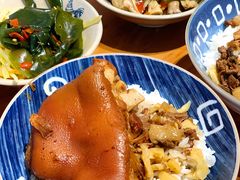 -红猪卤肉饭(大西洋美食城店)