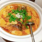 从瘦西湖南门往东就几步路有个子母店:银都饭店和简普菜。杠杠滴