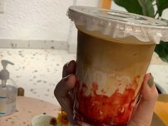 冬日草莓生酪暖白-Cafe on warm(丹霞店)
