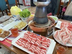 -楼外楼大刀肉传统火锅居(博学路店)