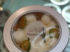 -山与蓝·轻糖鲜果蛋糕(勒泰店)
