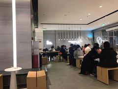 大堂-喜茶(杭州滨江宝龙店)