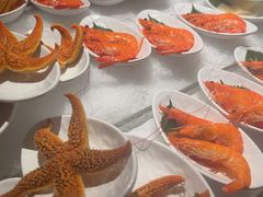 -雍容荟帝王蟹活龙虾展台自助(IFS黑金店)