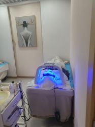 -成都苗方清颜专业祛痘