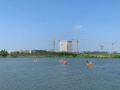 -上海滴水湖皇冠假日酒店