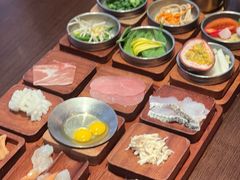 -银米·云南传统过桥米线(双廊黑金冠店)