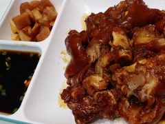 -老周家酱卤猪蹄私房菜(克拉玛依西街店)