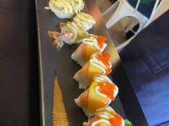 芒果三文鱼牛油果卷-爆丼日式大排档(季华园店)