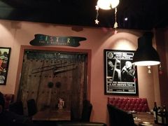 -SISTERS BAR RESTAURANT川意酒馆(嘉善老市H楼店)