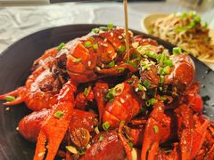 -巴厘龙虾·榜首油焖大虾(音乐学院·沿江酒馆店)