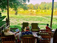 -乌托邦酒吧和餐厅