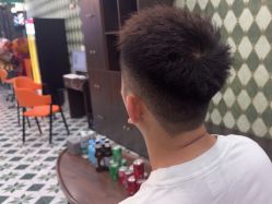 点击看大图 -Joker先生·男士理发馆