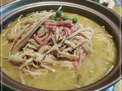 -吴越荣记苏州菜·松鼠桂鱼100%活鱼现做(斜塘老街店)