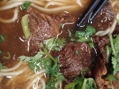 -小马牛肉面·牛骨熬制(南京博物院店)