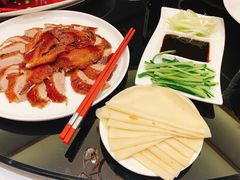 新雅片皮鸭-新雅粤菜馆(南京东路店)