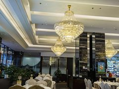 -万龙洲海鲜(大兴绿地缤纷城店)