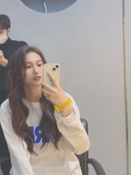 -苑苑发型设计