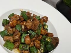 秋葵牛肉粒-中卫御苑福膳·养生局(圆明园店)