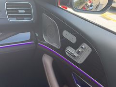 -上海星瀚奔驰4S店(红柳路店)