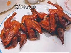 脆皮乳鸽-稻香酒家(长宁KING88广场店)