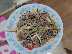 子龙脱袍-马凯餐厅(长椿街店)