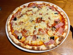 超级至尊披萨-JINNS锦时 steak&pizza(浸信会礼拜堂旧址店)