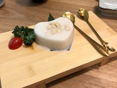 杏仁豆腐-西月山居匠心创意料理(江汉路新佳丽广场店)