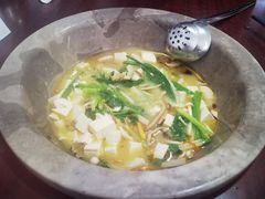 -姚记抚仙湖石锅鱼庄