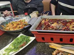 -路边边.炒菜烧烤.音乐餐厅(良乡长虹店)