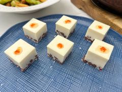 -品海楼·大连海胆锅贴馆(东港店)