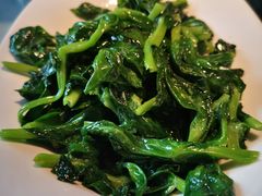 青炒豌豆尖-辣婆婆(航天桥店)